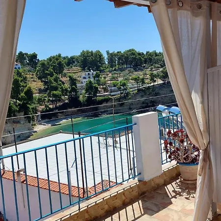 بيت ضيافة Mirsini