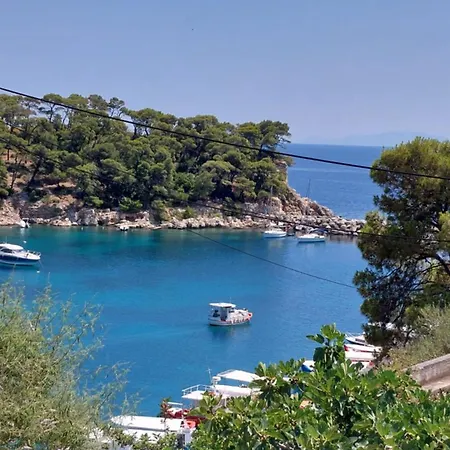 Mirsini بيت ضيافة